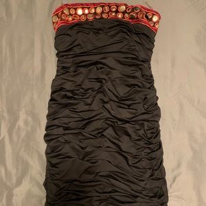 Nikibiki Strapless body con dress